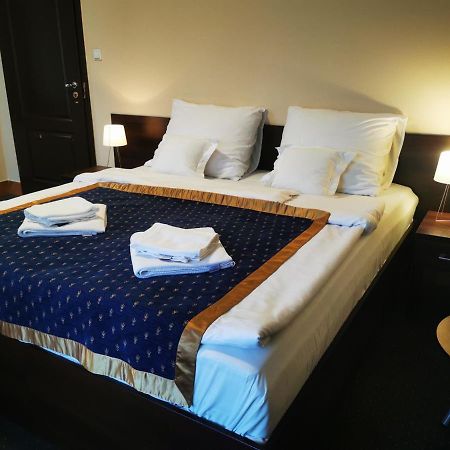 Fort Hotel Varşova Dış mekan fotoğraf