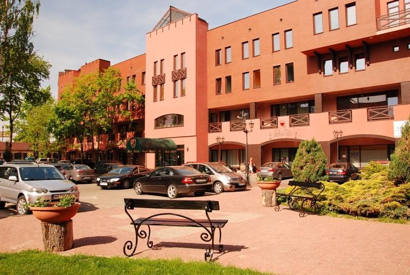 Fort Hotel Varşova Dış mekan fotoğraf